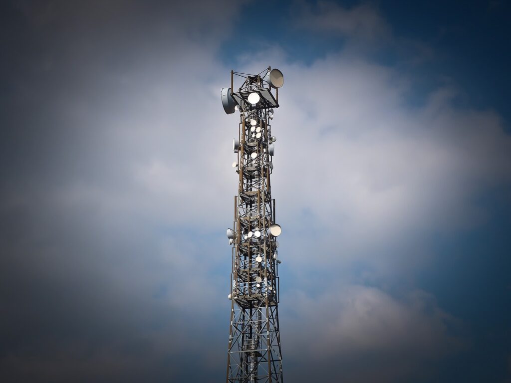 radio tower, wireless, antenna-1270871.jpg